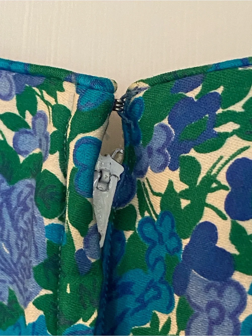 Vintage Blue & Green Floral Cap-Sleeve Sheath Dress 50’s 60’s - Picture 7 of 8
